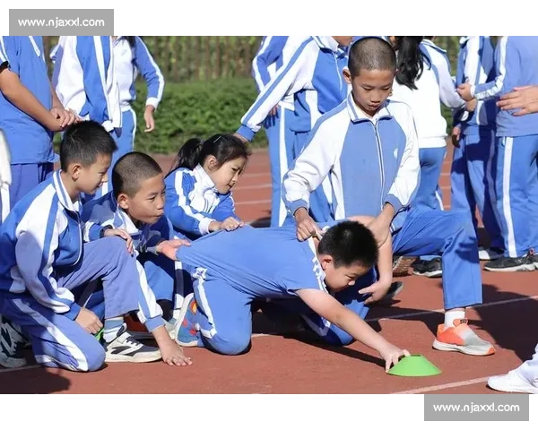 独自观看体育赛事的利与弊探讨为何一个人看比赛也能享受乐趣 - 副本 - 副本